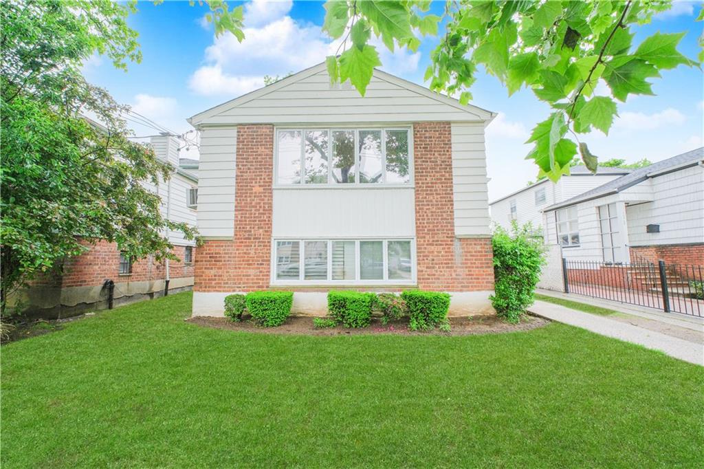 10524 Flatlands 6th Street Canarsie Brooklyn NY 11236