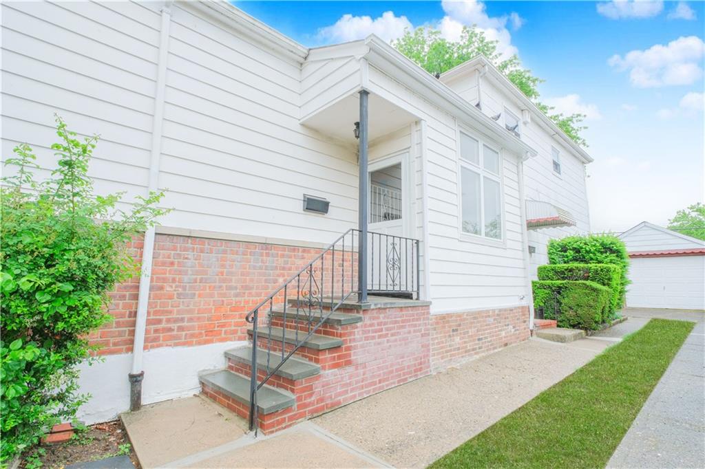 10524 Flatlands 6th Street Canarsie Brooklyn NY 11236