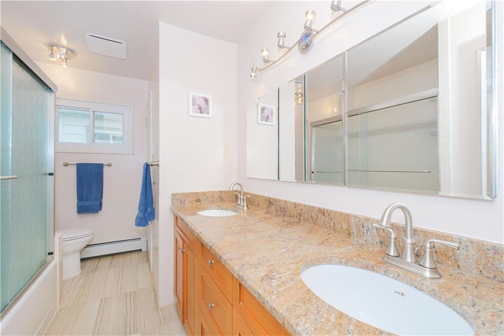 10524 Flatlands 6th Street Canarsie Brooklyn NY 11236