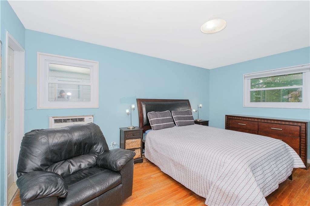 10524 Flatlands 6th Street Canarsie Brooklyn NY 11236