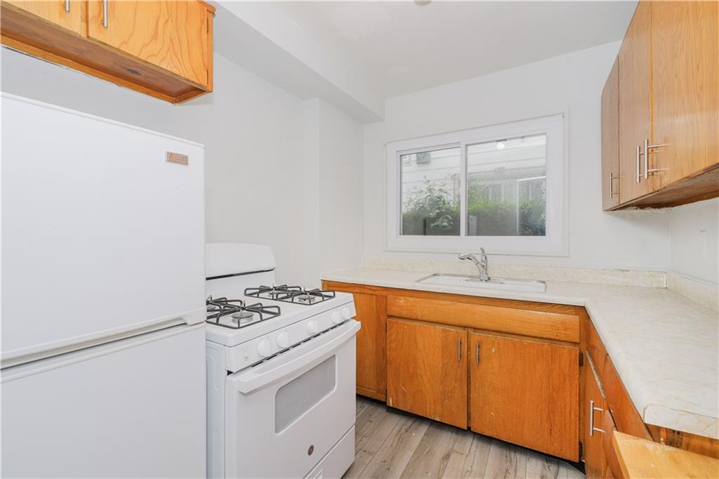 10524 Flatlands 6th Street Canarsie Brooklyn NY 11236