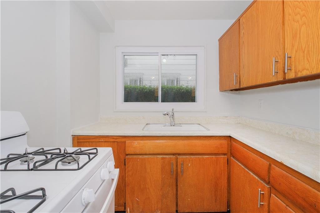 10524 Flatlands 6th Street Canarsie Brooklyn NY 11236