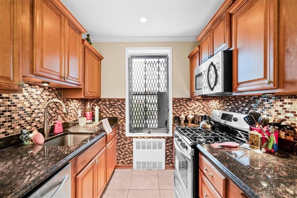1250 Ocean Parkway Midwood Brooklyn NY 11230