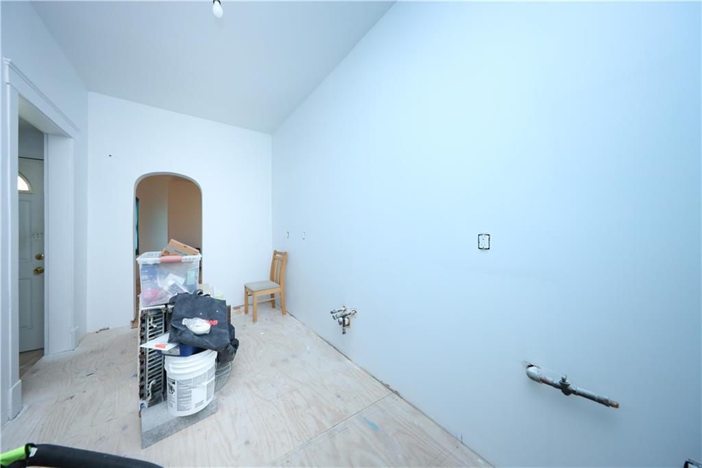 1905 Clove Road Concord Staten Island NY 10304