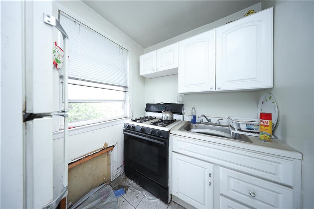 1905 Clove Road Concord Staten Island NY 10304