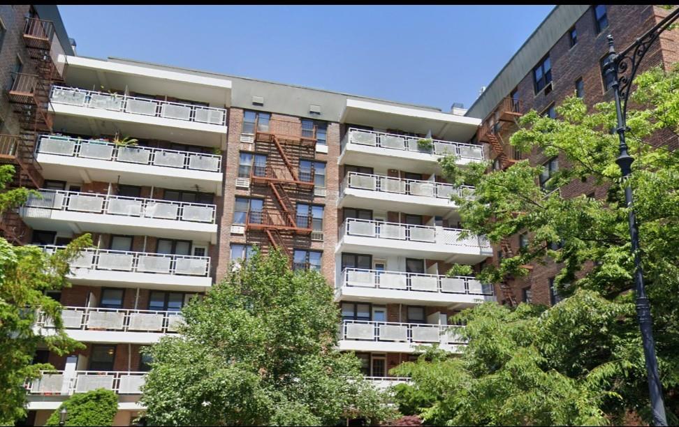3235 Emmons Avenue Sheepshead Bay Brooklyn NY 11235