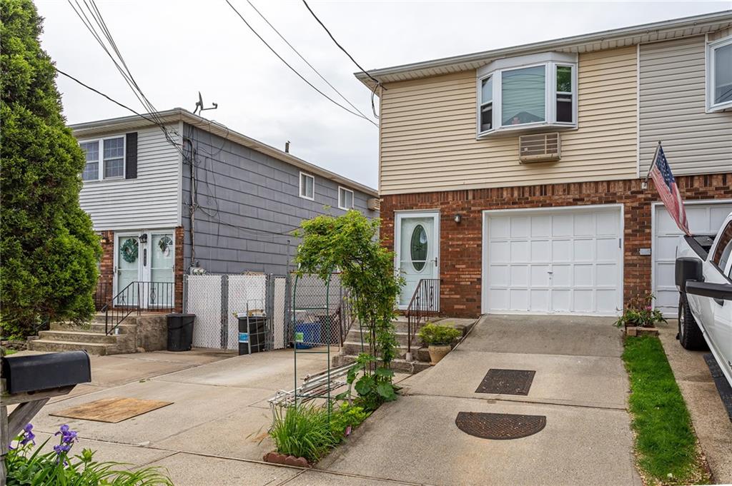 1054 Rensselaer Avenue Woodrow Staten Island NY 10309
