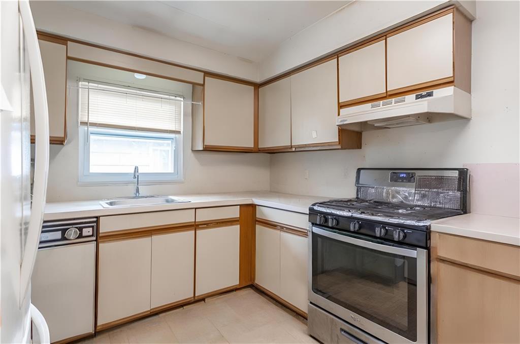 1054 Rensselaer Avenue Woodrow Staten Island NY 10309