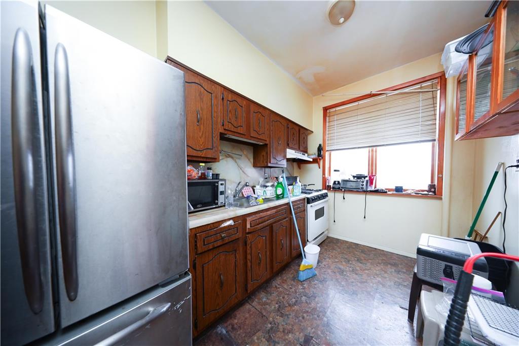 2101 76th Street Dyker Heights Brooklyn NY 11214