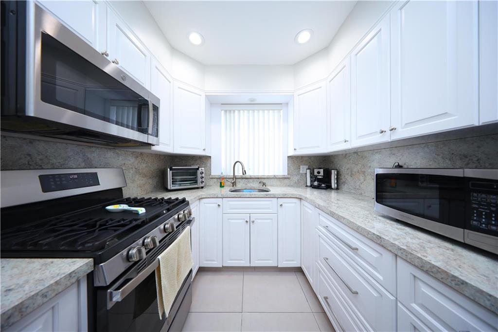 2101 76th Street Dyker Heights Brooklyn NY 11214