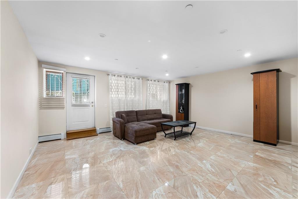197 Bay 47th Street Gravesend Brooklyn NY 11214