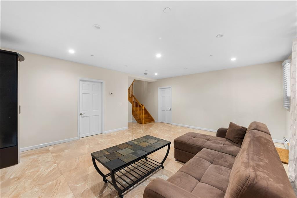 197 Bay 47th Street Gravesend Brooklyn NY 11214