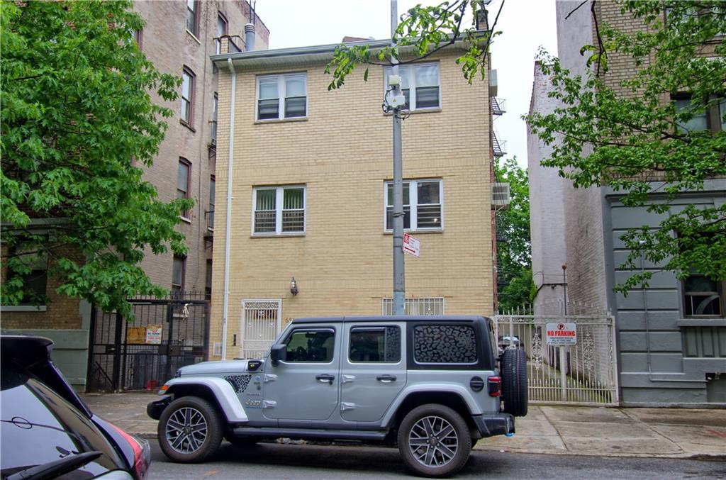 651 East 21st Street Flatbush Brooklyn NY 11226