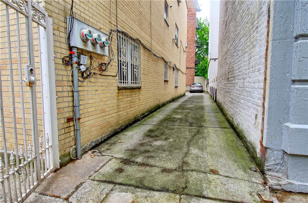 651 East 21st Street Flatbush Brooklyn NY 11226