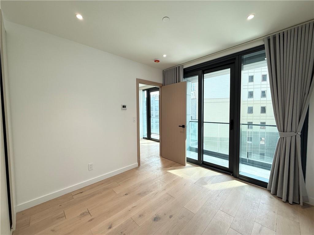 4262 Hunter Street Long Island City New York NY 11101
