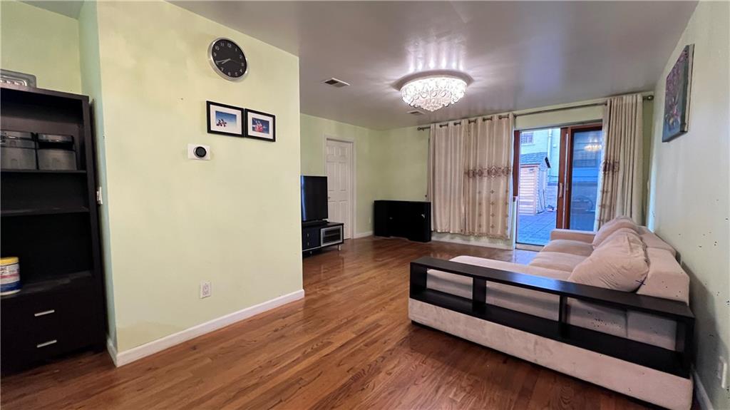 339 Avenue P Bensonhurst Brooklyn NY 11204