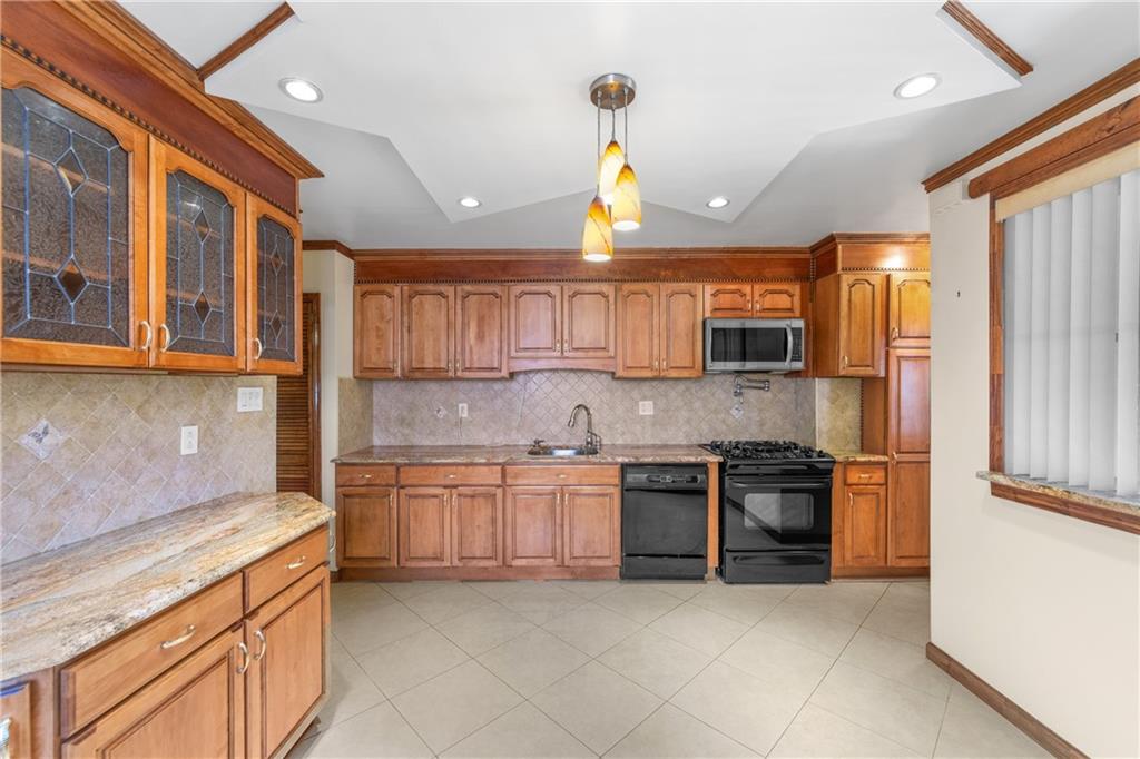 1272 East 48th Street Flatlands Brooklyn NY 11234