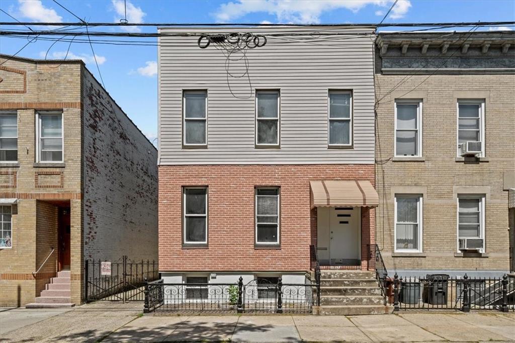 2013 Bleecker Street Ridgewood Ridgewood NY 11385