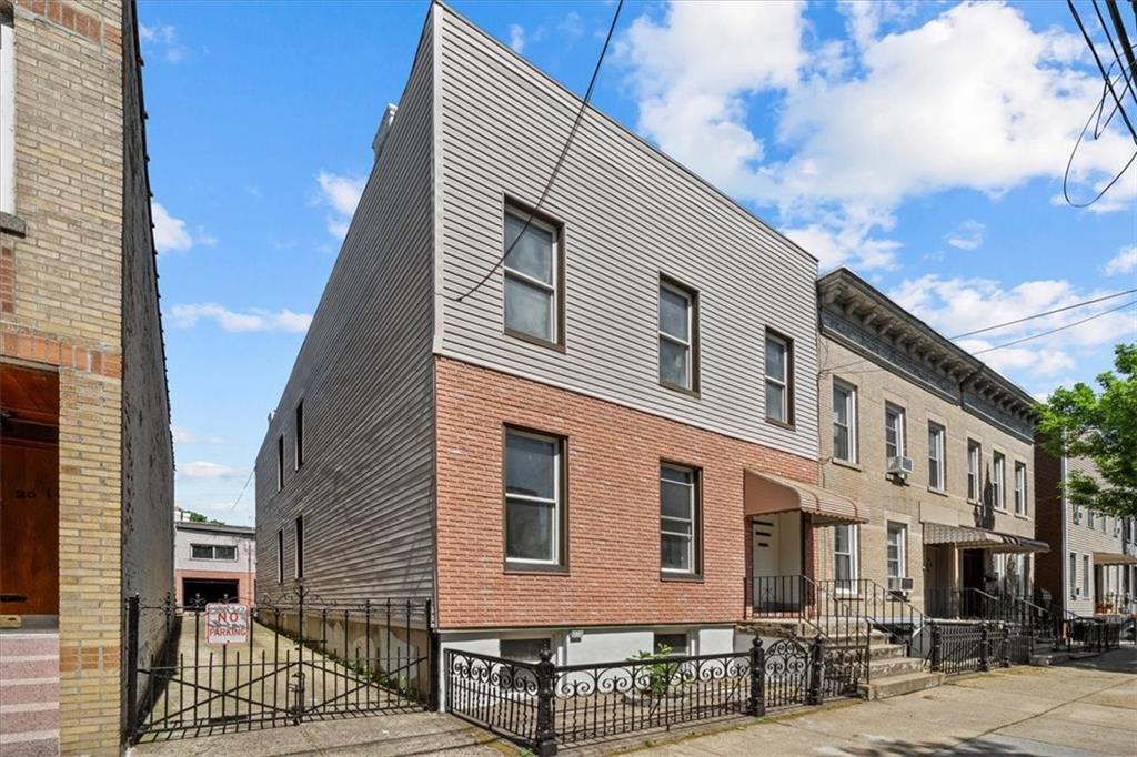 2013 Bleecker Street Ridgewood Ridgewood NY 11385