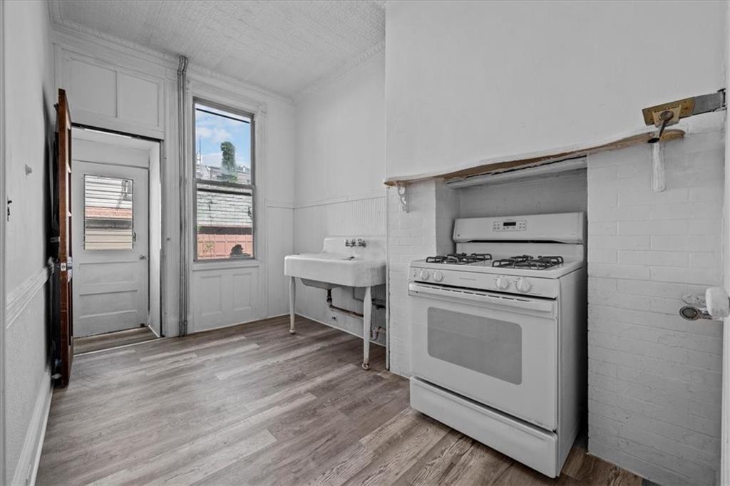 2013 Bleecker Street Ridgewood Ridgewood NY 11385