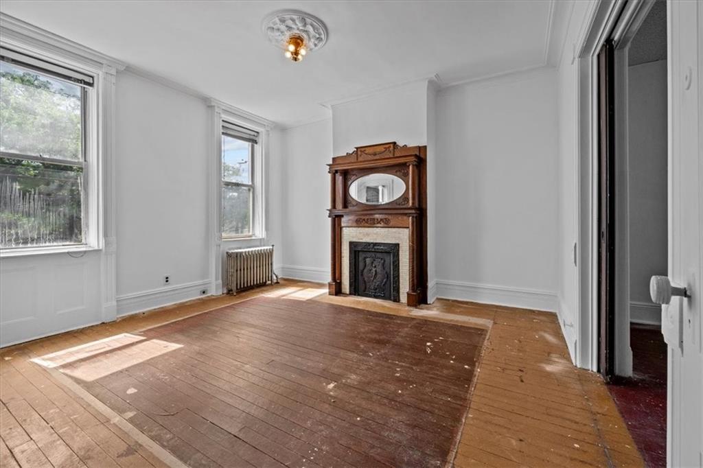 2013 Bleecker Street Ridgewood Ridgewood NY 11385