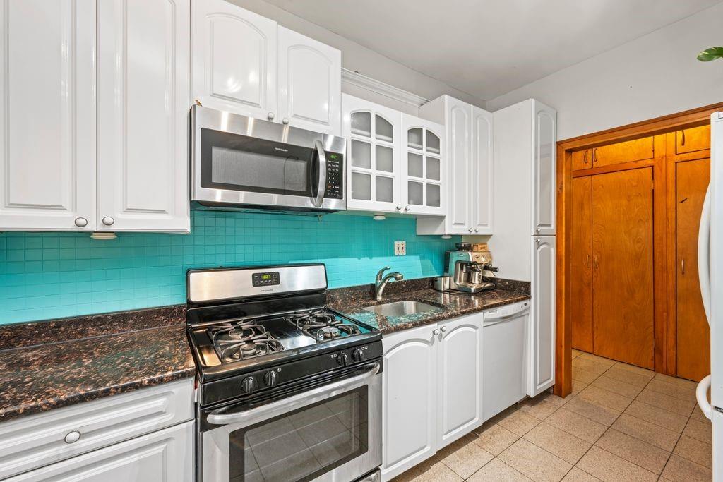 7609 4th Avenue Bay Ridge Brooklyn NY 11209