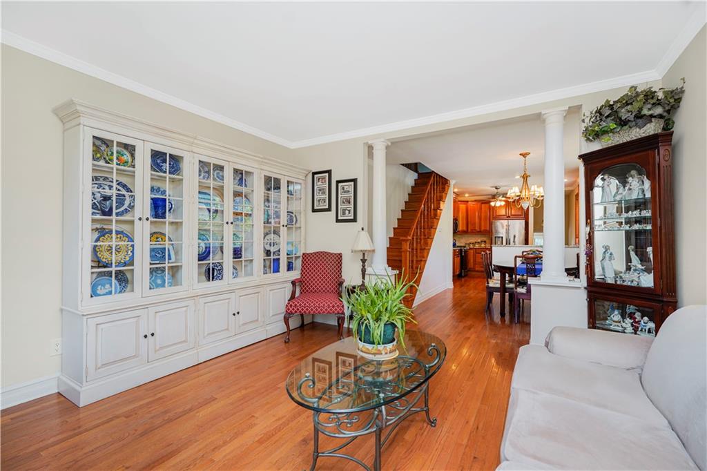 39 Summit Avenue Oakwood Staten Island NY 10306