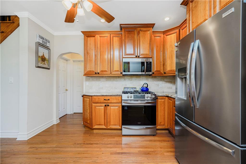 39 Summit Avenue Oakwood Staten Island NY 10306