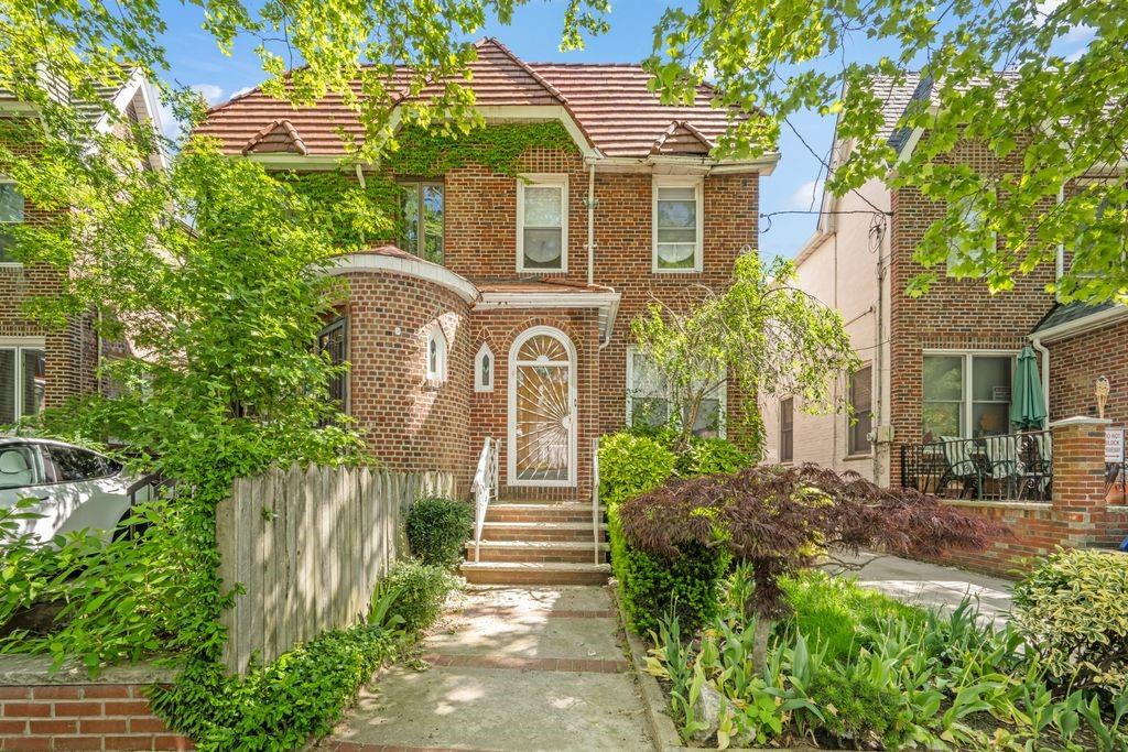 2117 East 38th Street Marine Park Brooklyn NY 11234