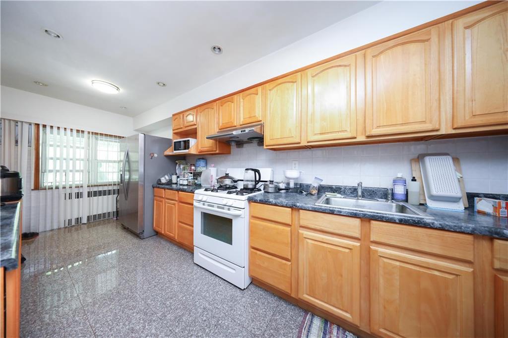 2366 East 29th Street Sheepshead Bay Brooklyn NY 11229