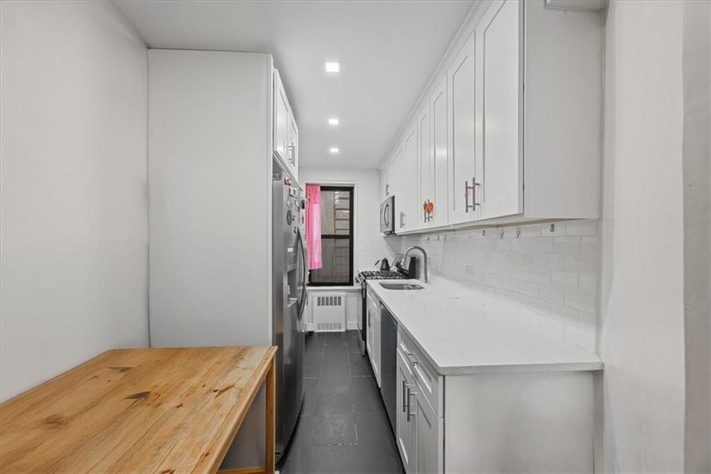 9040 Fort Hamilton Parkway Bay Ridge Brooklyn NY 11209