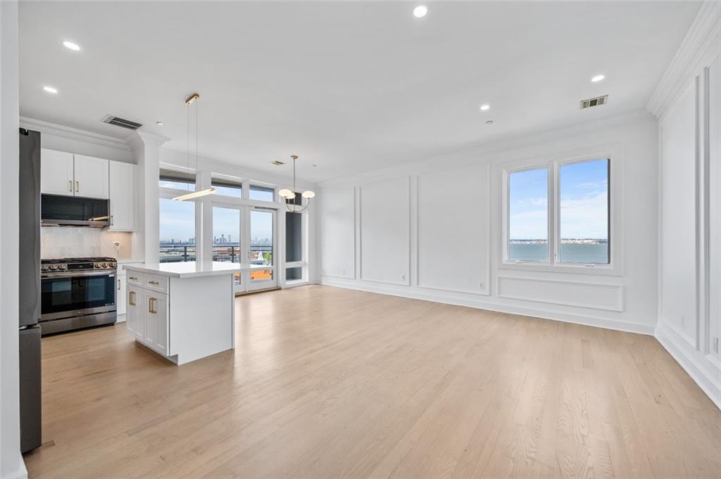 90 Bay Street Landing St. George Staten Island NY 10301
