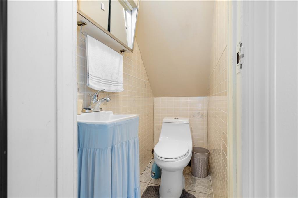 432 Neckar Avenue Staten Island NY 10304