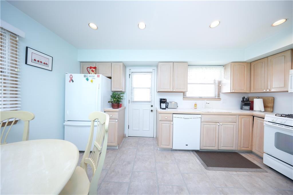223 Abingdon Avenue Great Kills Staten Island NY 10308