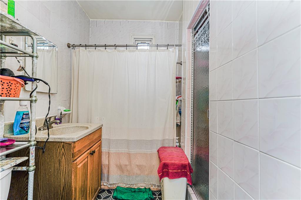 1922 East 16th Street Homecrest Brooklyn NY 11229