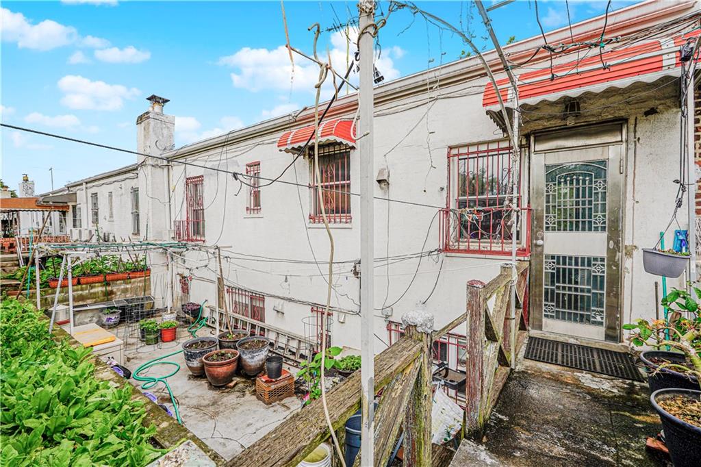 1922 East 16th Street Homecrest Brooklyn NY 11229