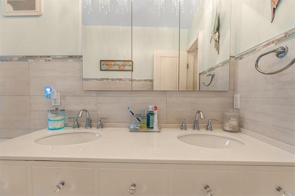 7318 Avenue T Bergen Beach Brooklyn NY 11234