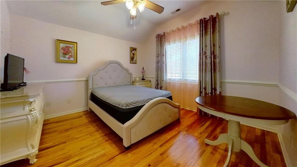 44 Comfort Court Huguenot Staten Island NY 10312