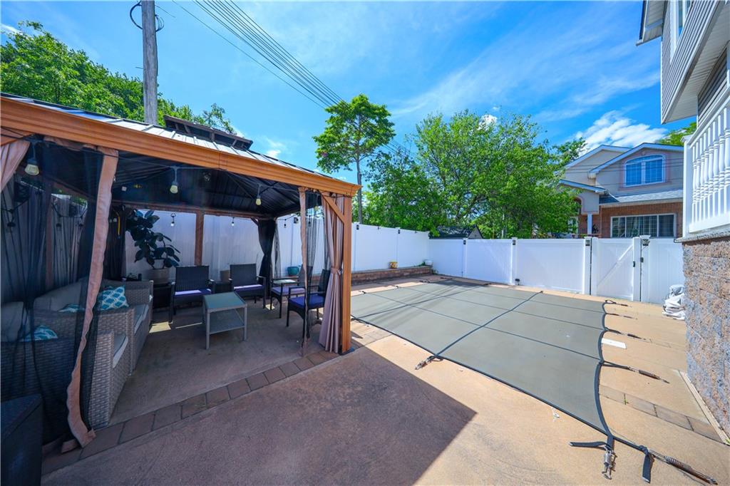 44 Comfort Court Huguenot Staten Island NY 10312
