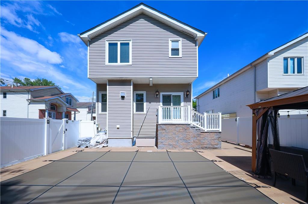 44 Comfort Court Huguenot Staten Island NY 10312