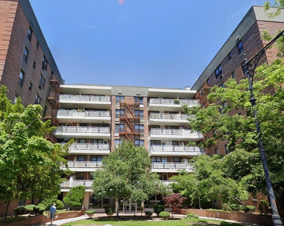 3235 Emmons Avenue Sheepshead Bay Brooklyn NY 11235