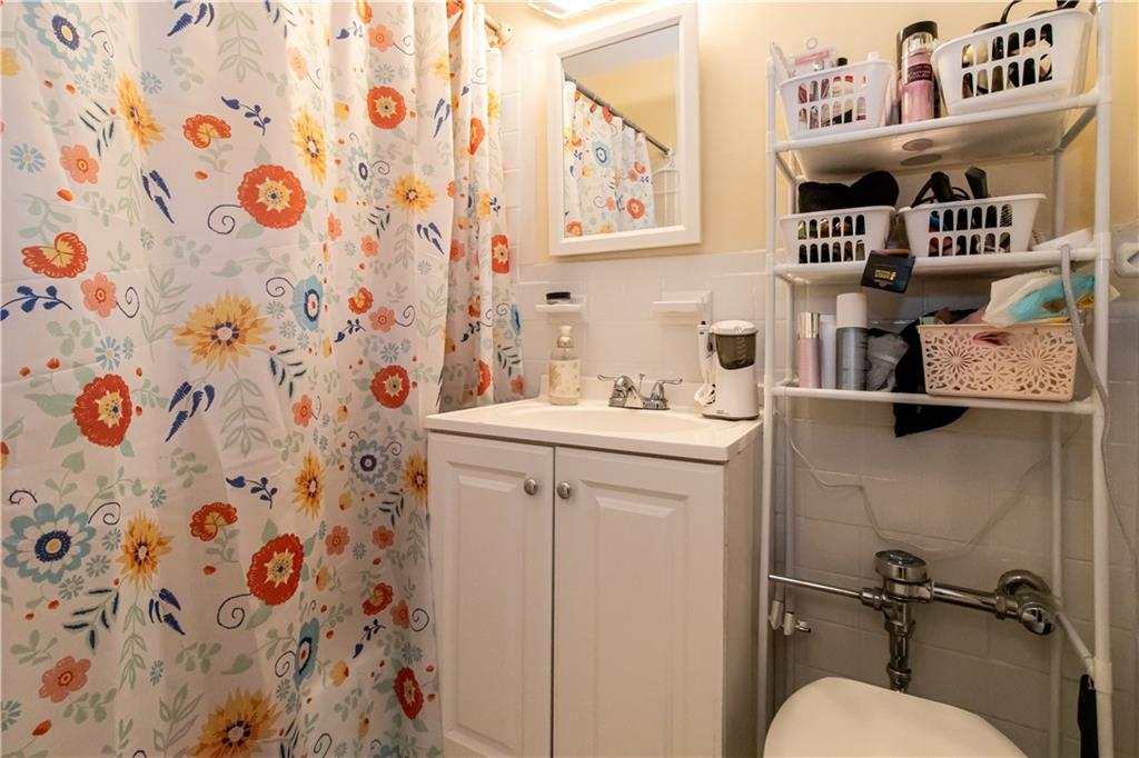 3235 Emmons Avenue Sheepshead Bay Brooklyn NY 11235