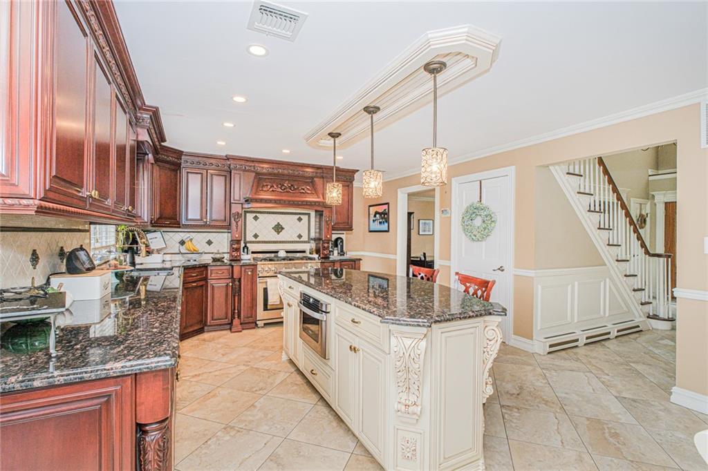 34 Burton Avenue Prince's Bay Staten Island NY 10309
