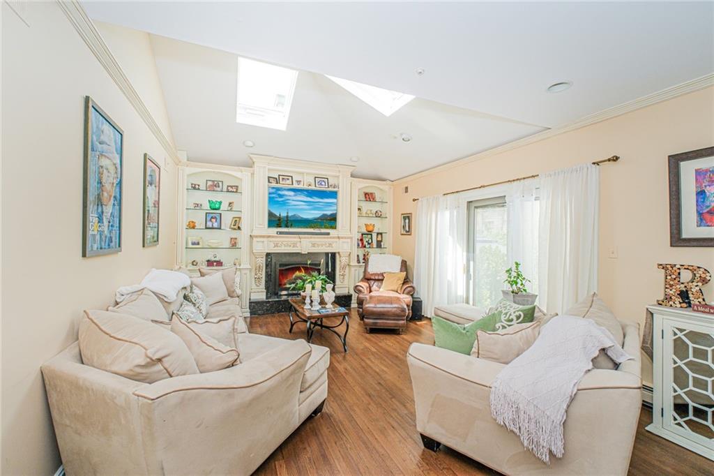 34 Burton Avenue Prince's Bay Staten Island NY 10309