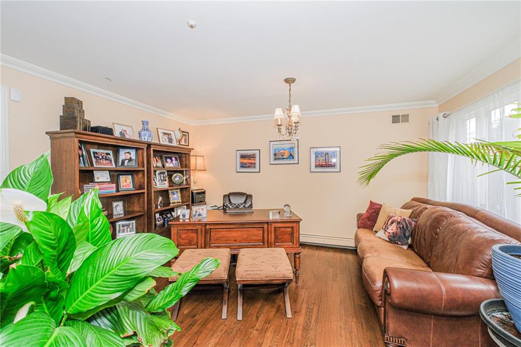 34 Burton Avenue Prince's Bay Staten Island NY 10309