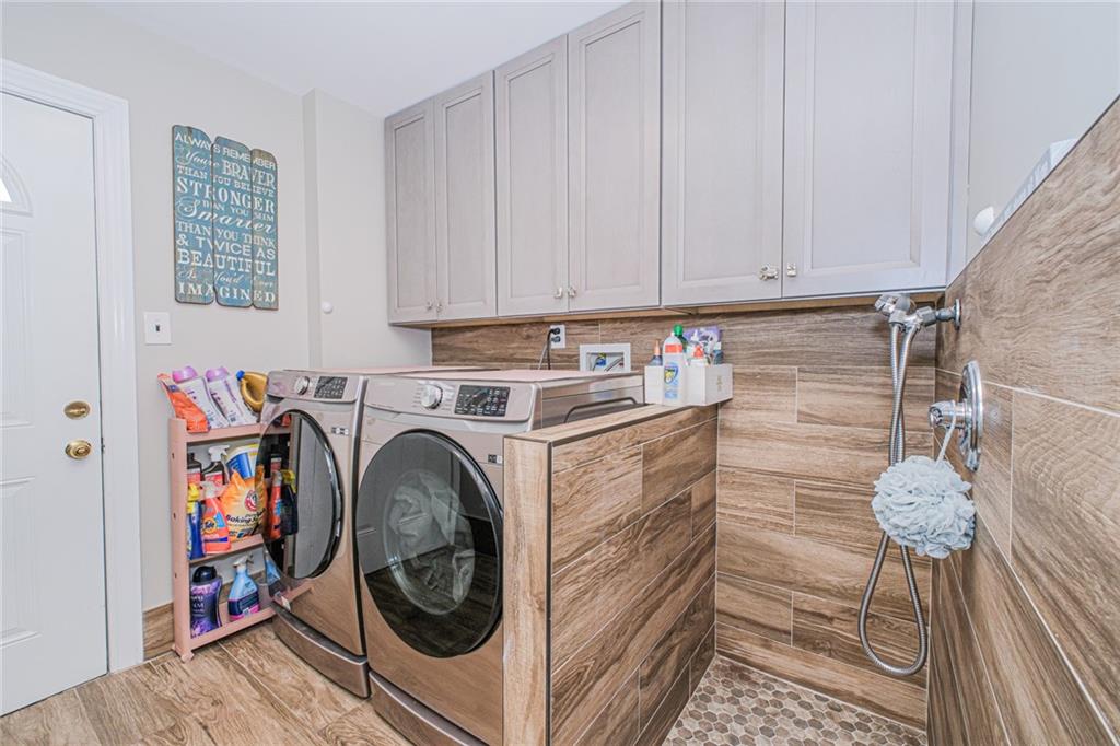 34 Burton Avenue Prince's Bay Staten Island NY 10309