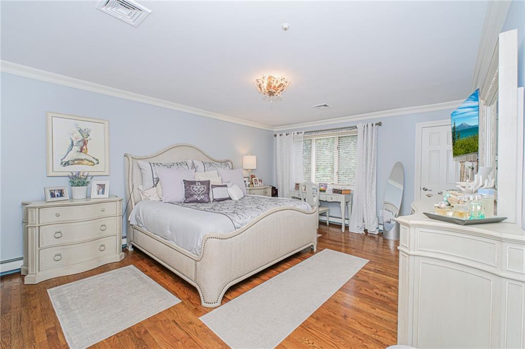 34 Burton Avenue Prince's Bay Staten Island NY 10309