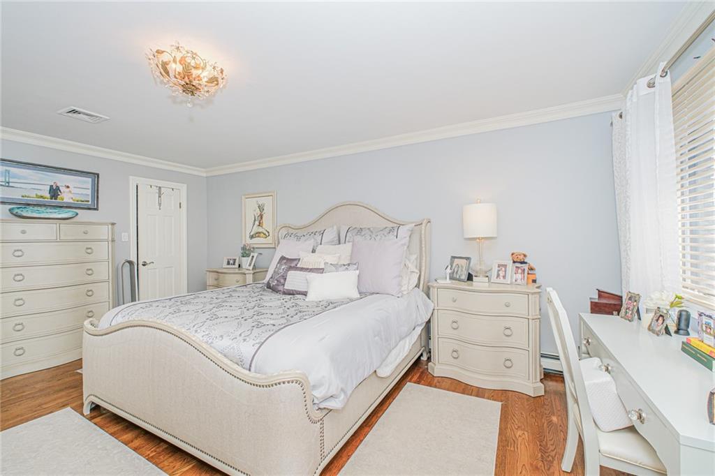 34 Burton Avenue Prince's Bay Staten Island NY 10309