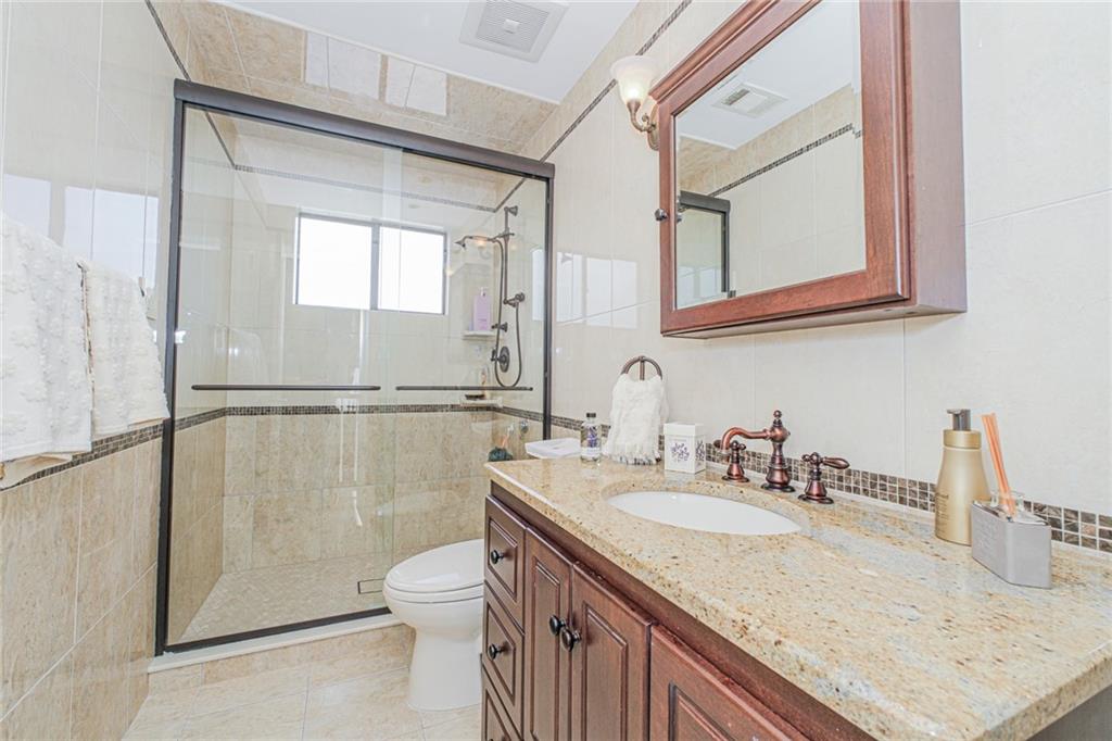 34 Burton Avenue Prince's Bay Staten Island NY 10309