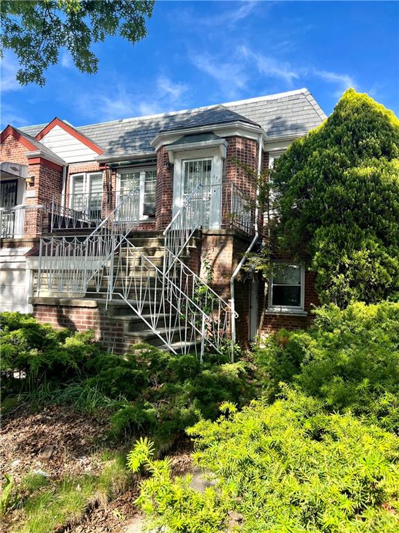 181 Pembroke Street Manhattan Beach Brooklyn NY 11235